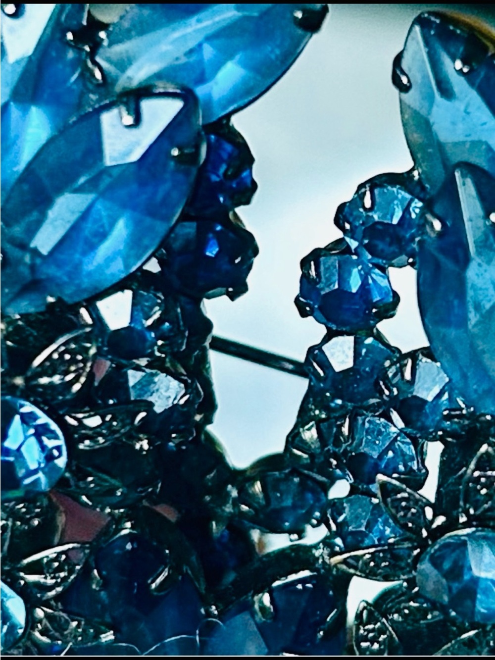 DO NOT BUY HOLD FOR SUNNYBEAR  DeLizza & Elster (Juliana) Cobalt Blue Crystal - Picture 12 of 15